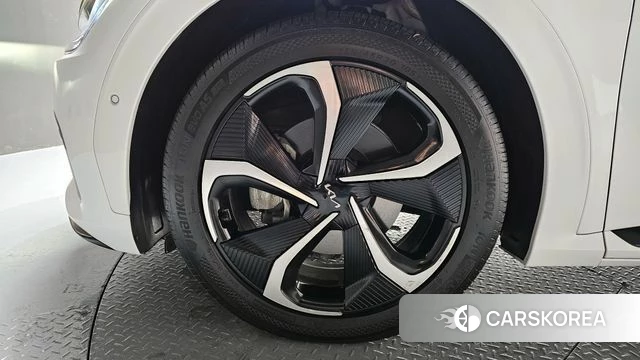 Kia EV6 id 3915646 из Кореи 15