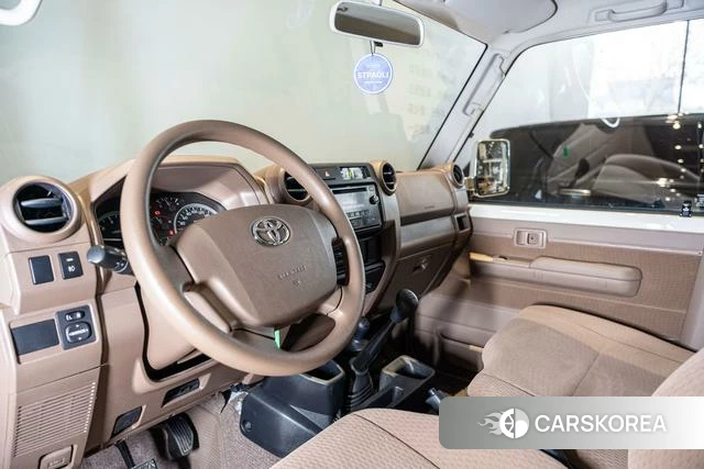 Toyota Land Cruiser 70 Series id 4261779 из Китая 13