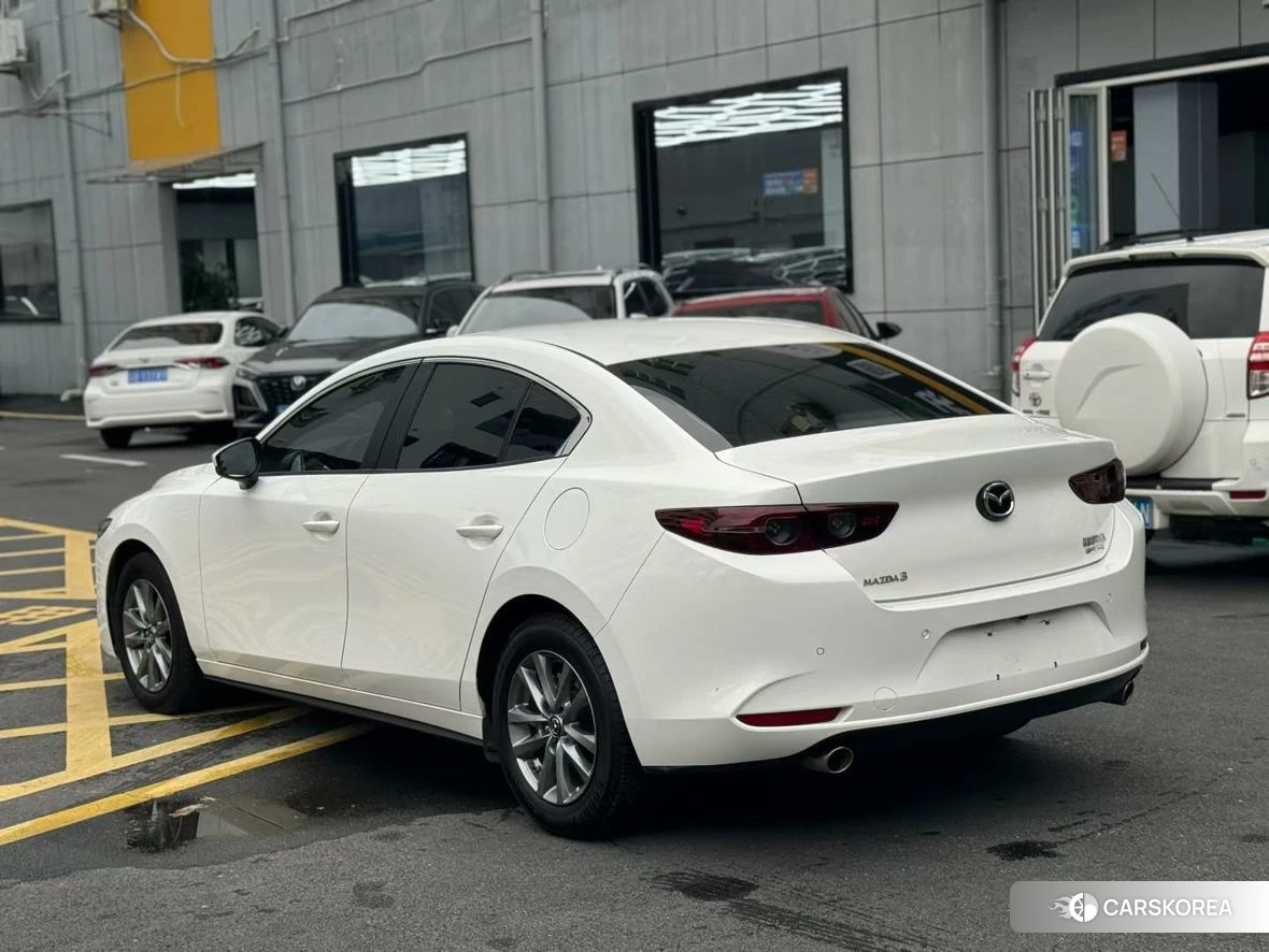Mazda 3 Angkesaila 2022 Белый из Китая, фото 5