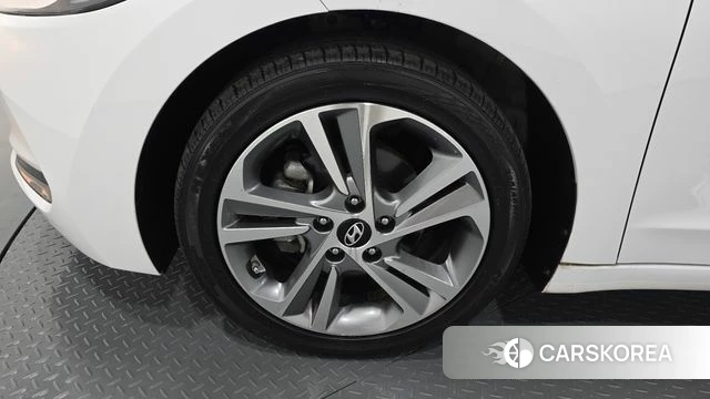 Hyundai Avante AD id 4471600 из Кореи 15