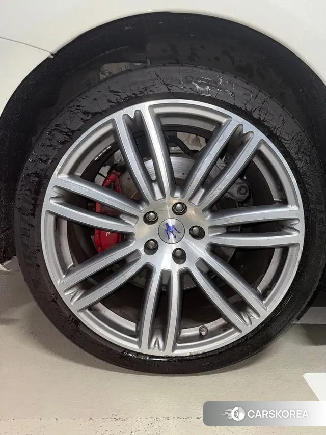 Maserati Ghibli id 3283901 из Кореи 12