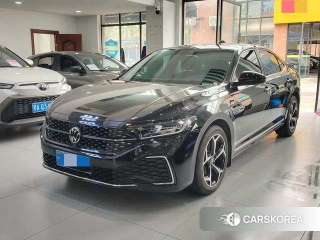 Volkswagen Passat id 4258755 из Китая 14