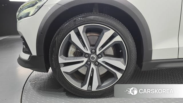 Volvo V60 Cross-Country 2nd Generation id 3843845 из Кореи 15