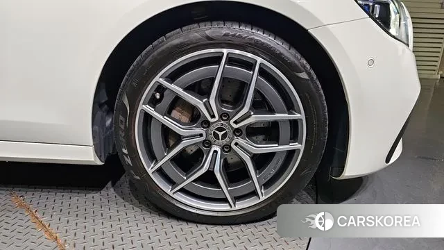 Mercedes-Benz E-Class W213 id 3016454 из Кореи 15