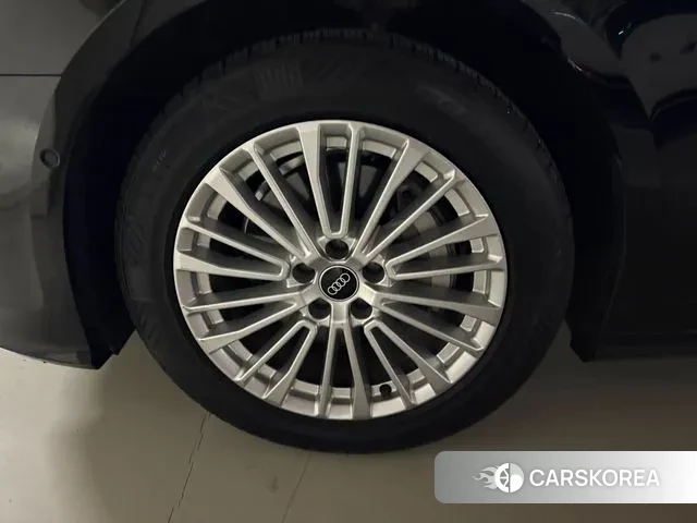 Audi A6 (C8) 2021 Черный из Кореи, фото 5