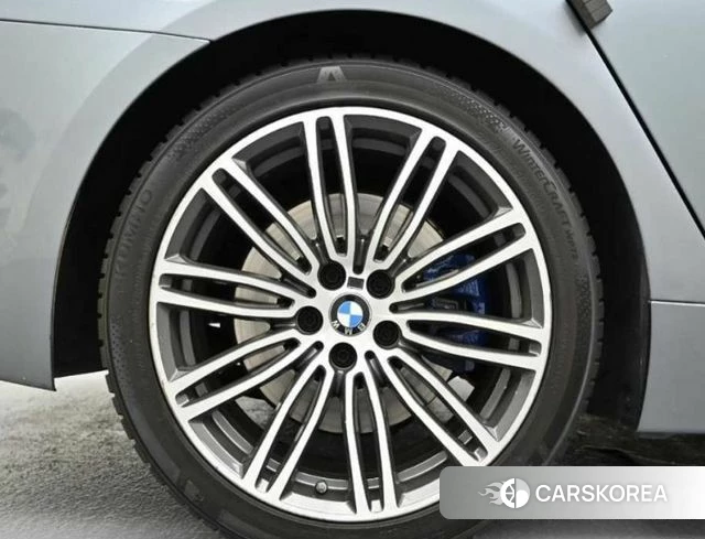BMW 5 Series (G30) id 4536156 из Кореи 15