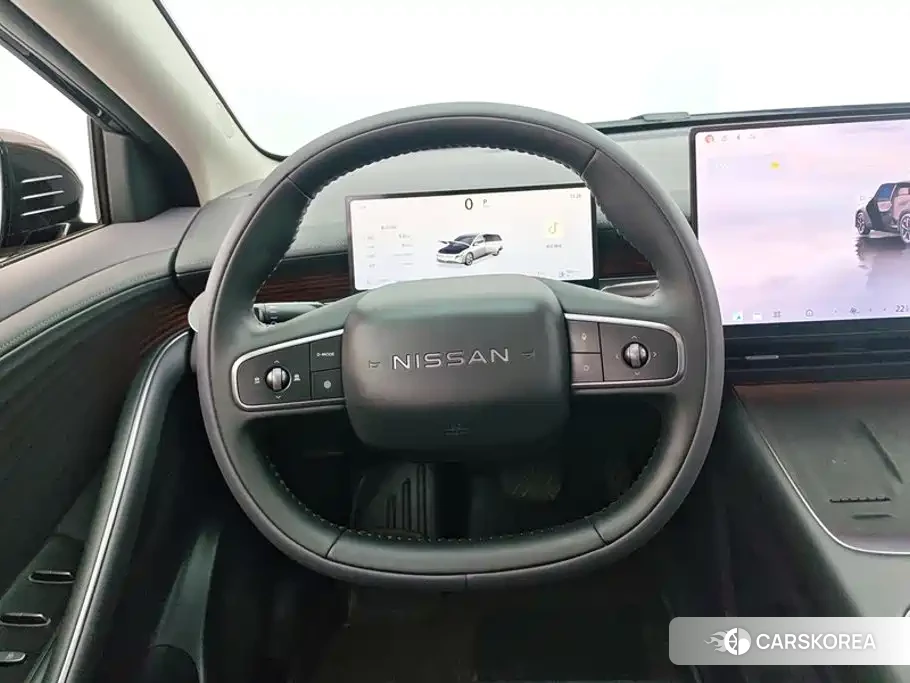 Nissan N6 id 4679706 из Китая 11