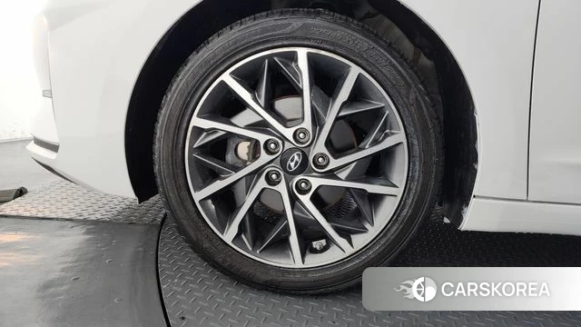 Hyundai The New Avante AD id 4019833 из Кореи 16