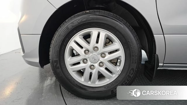 Hyundai The New Grand Starex id 4619671 из Кореи 25