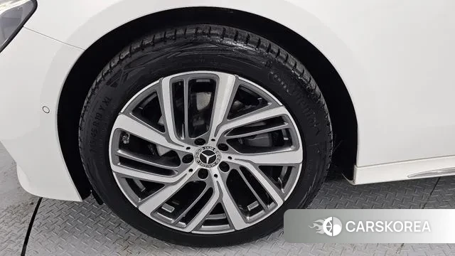 Mercedes-Benz E-Class W214 id 2909953 из Кореи 15