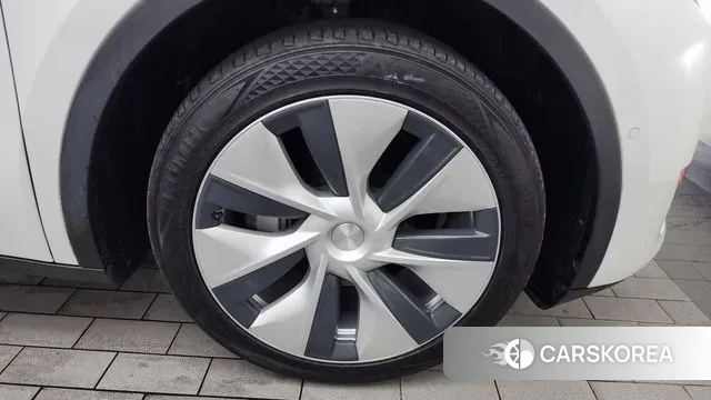 Tesla Model Y id 2985425 из Кореи 15
