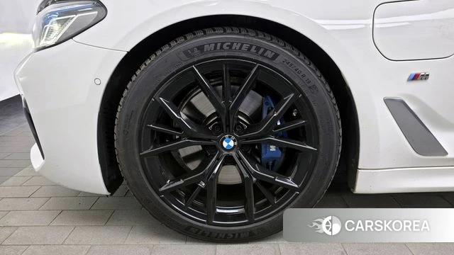 BMW 5 Series (G30) id 4187357 из Кореи 15