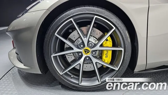 Lotus Emira id 2867455 из Кореи 15