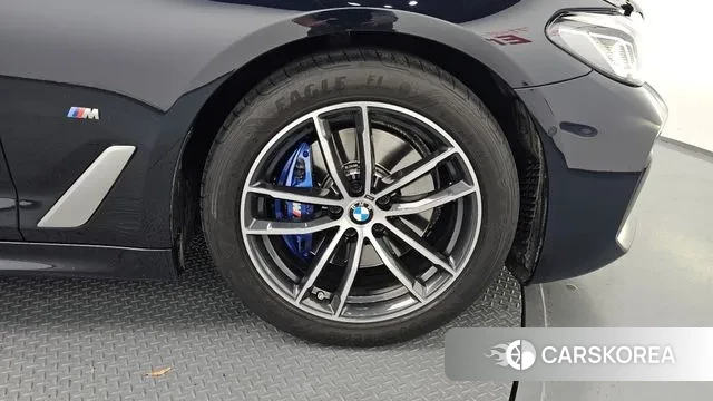 BMW 5 Series (G30) id 3503589 из Кореи 15