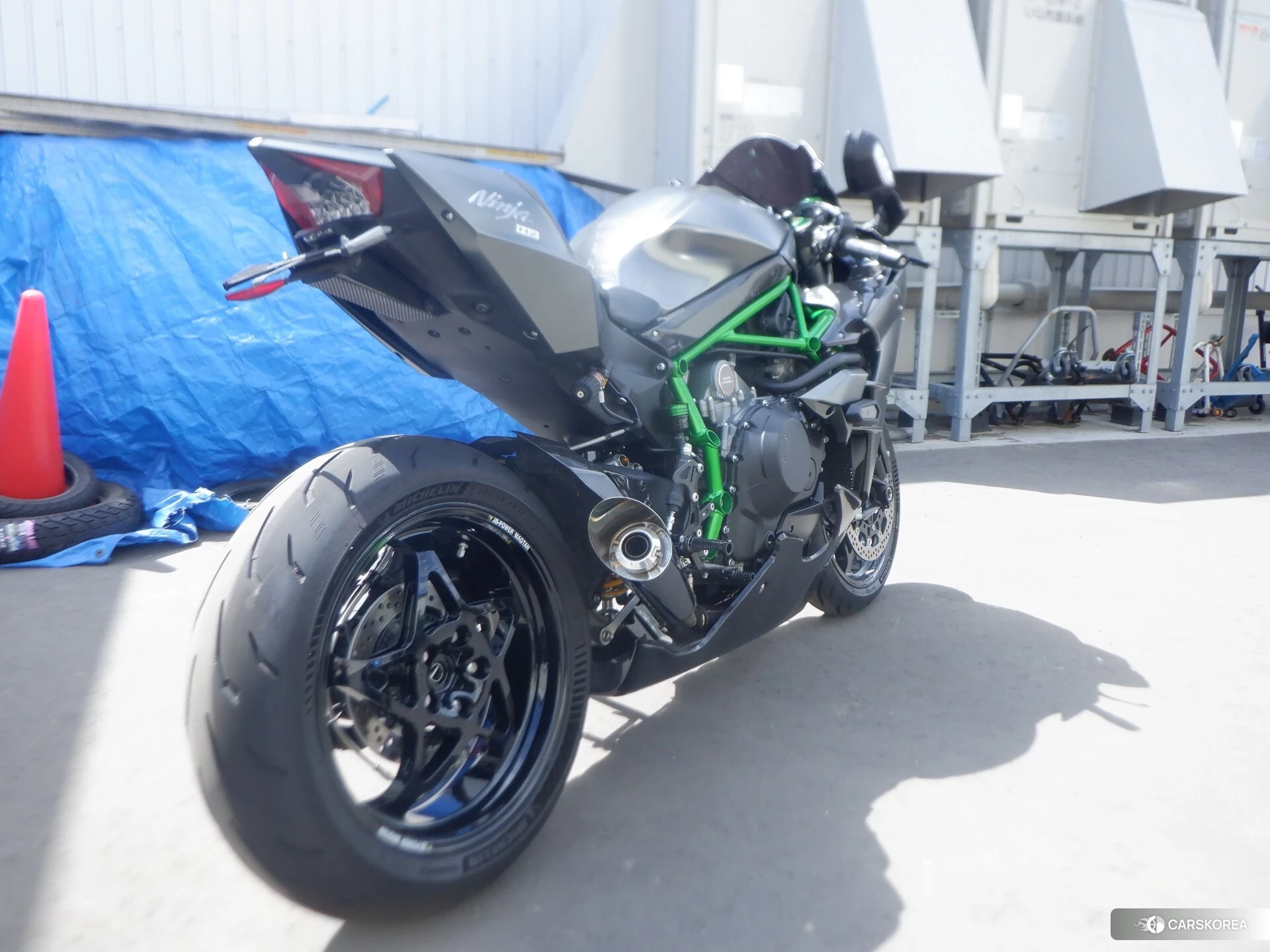 Проданный Kawasaki NINJA H2 CARBON 2021 из Японии, фото 4