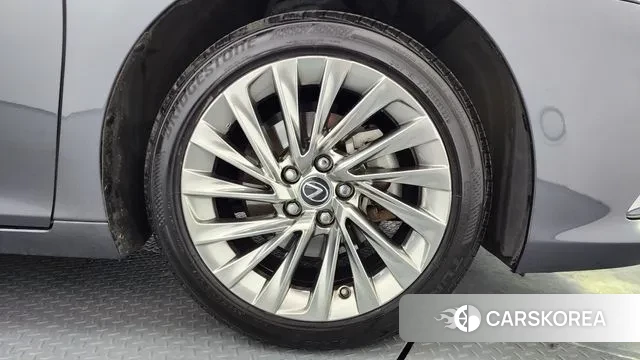 Lexus ES300h 7th generation id 3634518 из Кореи 15