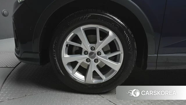 Audi Q3 (F3) id 4446322 из Кореи 28