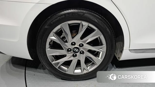 Hyundai The New Grandeur IG Hybrid id 4551379 из Кореи 25