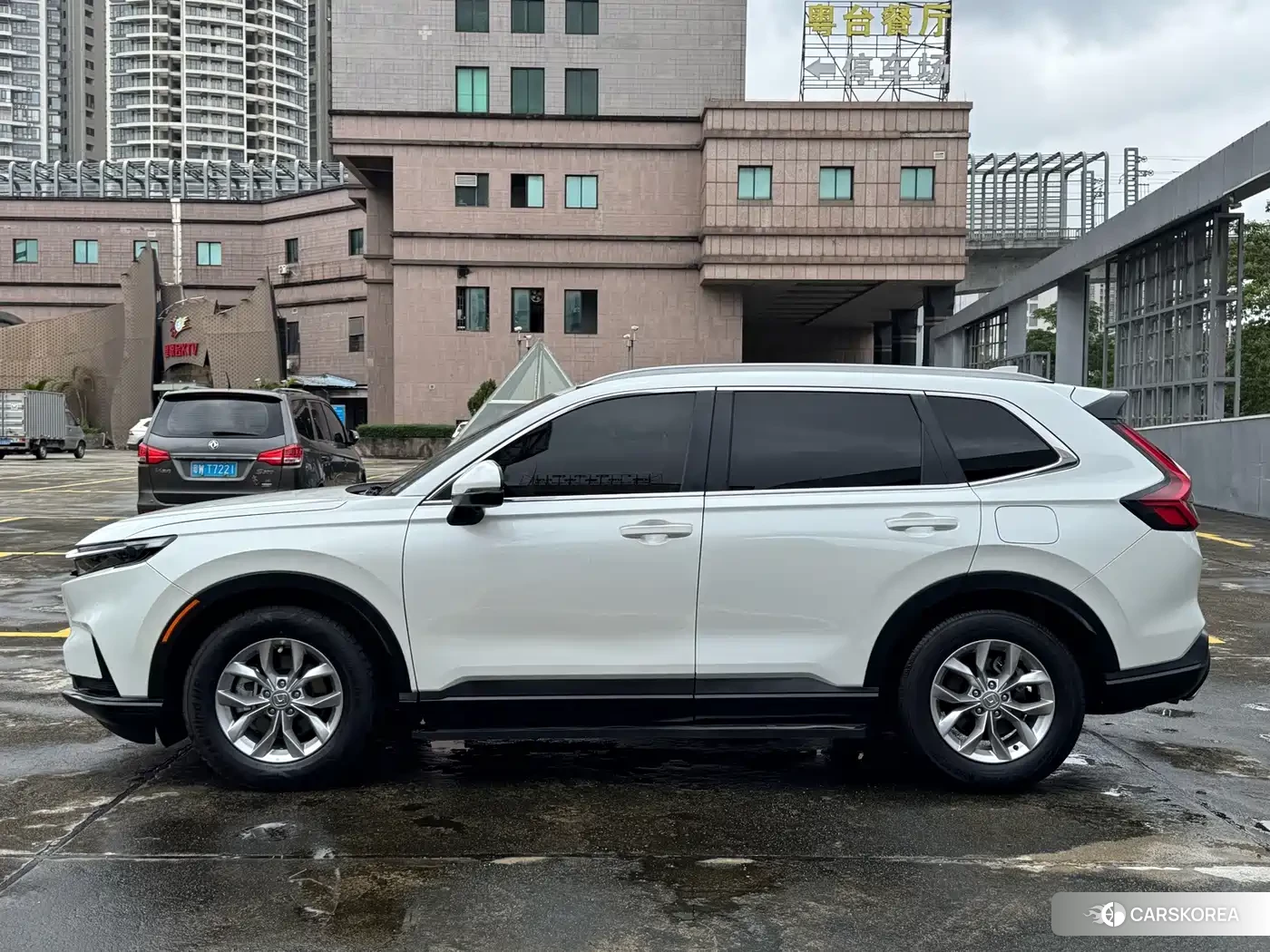 Honda CR-V id 4659898 из Китая 25
