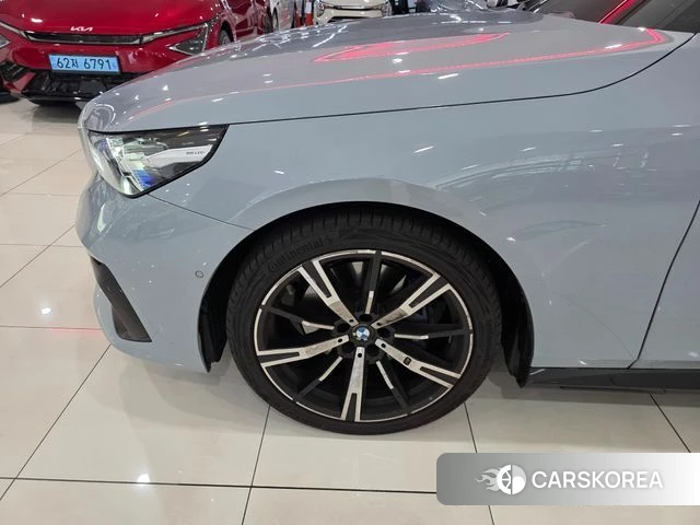 BMW 5 Series (G60) id 4427004 из Кореи 14
