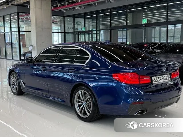 BMW 5 Series (G30) id 3302172 из Кореи 14