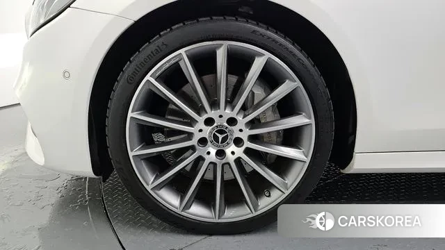 Mercedes-Benz E-Class W213 id 3494291 из Кореи 15