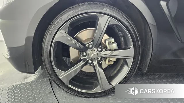 Genesis G70 id 3459878 из Кореи 15