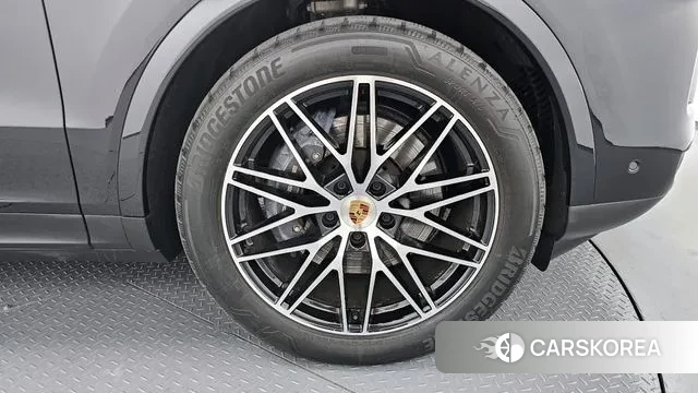 Porsche Cayenne (PO536) id 3036332 из Кореи 15