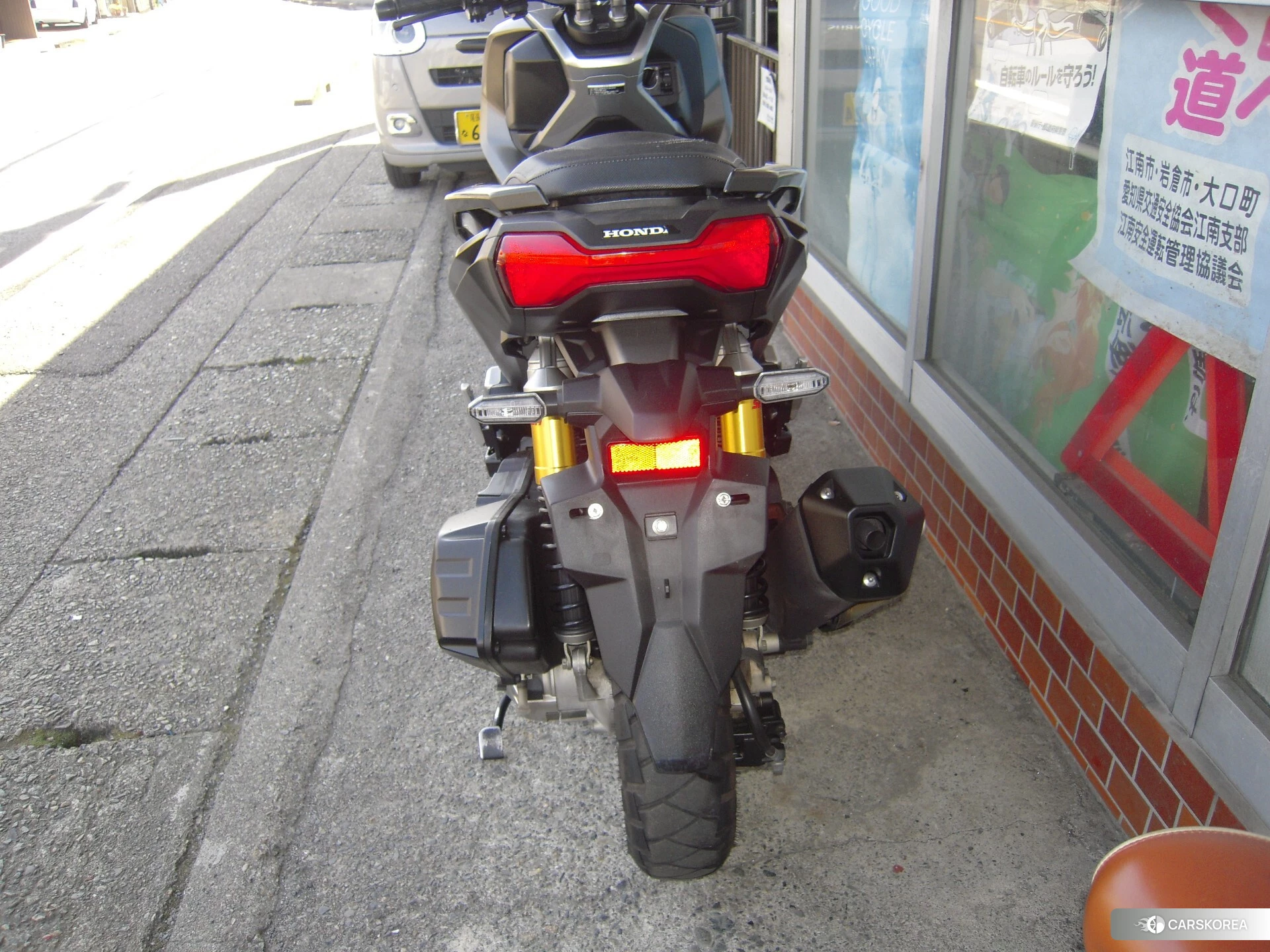 Проданный Honda ADV150 id 4184831 из Японии, фото 3