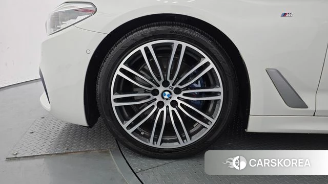 BMW 5 Series (G30) id 4416874 из Кореи 26