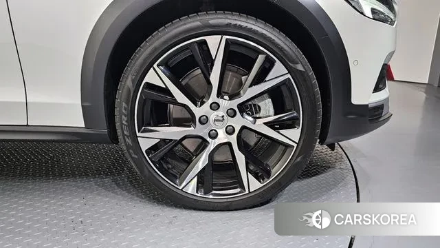 Volvo V90 Cross-Country id 3539217 из Кореи 15