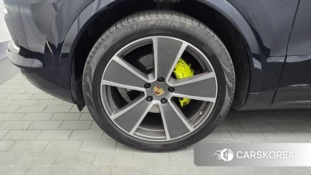 Porsche Cayenne (PO536) id 3396105 из Кореи 15