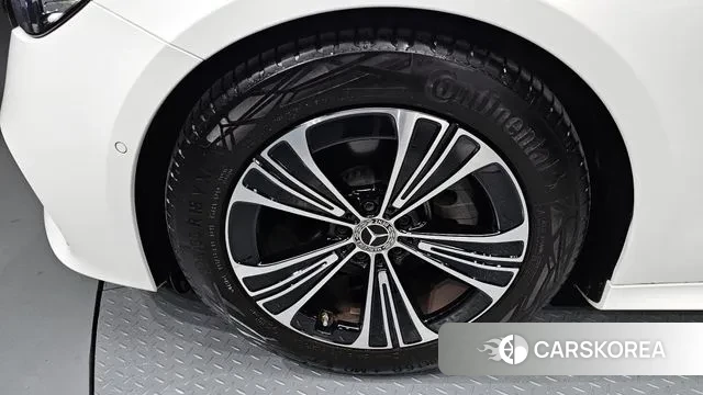 Mercedes-Benz E-Class W214 id 3619874 из Кореи 15