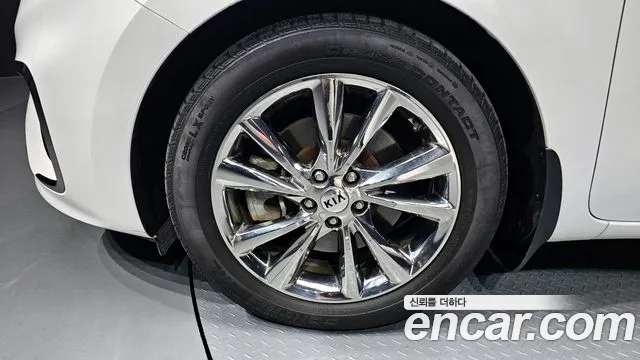 Kia The New Carnival id 2471970 из Кореи 15