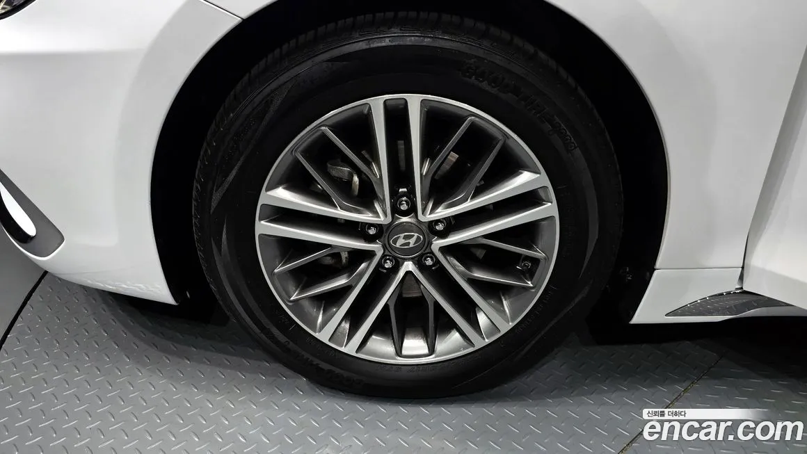 Hyundai Grandeur IG id 2095404 из Кореи 15