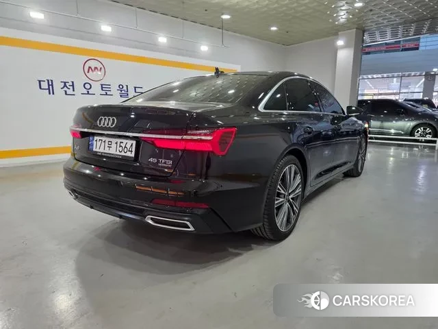 Audi A6 (C8) id 3690298 из Кореи 15