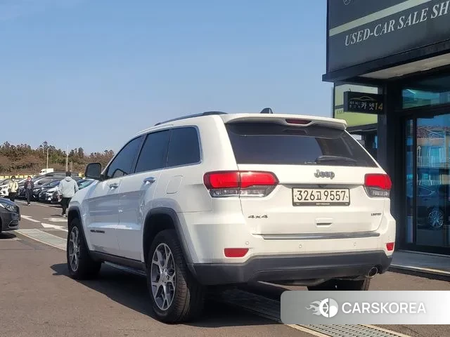 Jeep Grand Cherokee id 3671485 из Кореи 12