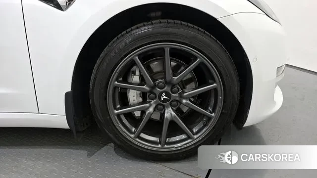 Tesla Model 3 id 3422903 из Кореи 15