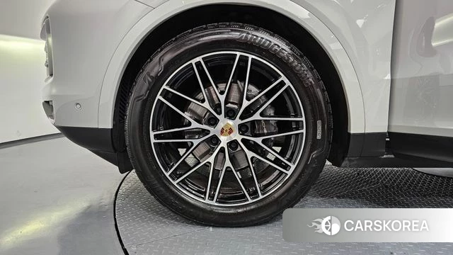 Porsche Cayenne (PO536) id 4528215 из Кореи 33