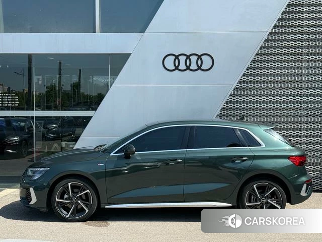 Audi A3 2023 Зеленый из Китая, фото 5