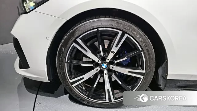 BMW 5 Series (G60) id 3502480 из Кореи 15