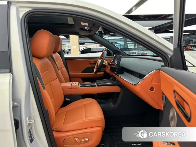 Toyota Platinum Wisdom 3X 2025 Серебристо-серый из Китая, фото 5