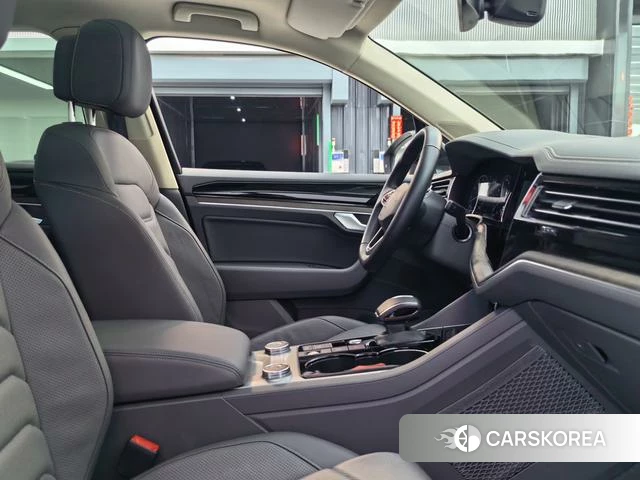 Volkswagen Touareg id 4274325 из Китая 15