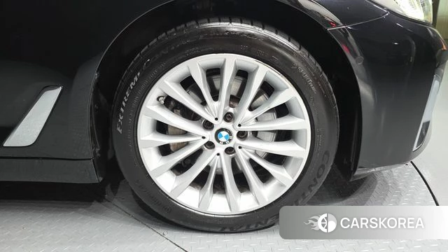 BMW 5 Series (G30) id 4495211 из Кореи 27