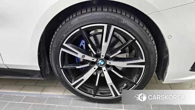 BMW 5 Series (G60) id 3610154 из Кореи 15