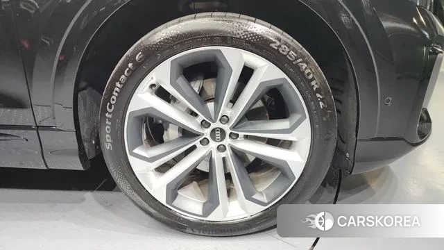 Audi Q8 (4M) id 3609980 из Кореи 15