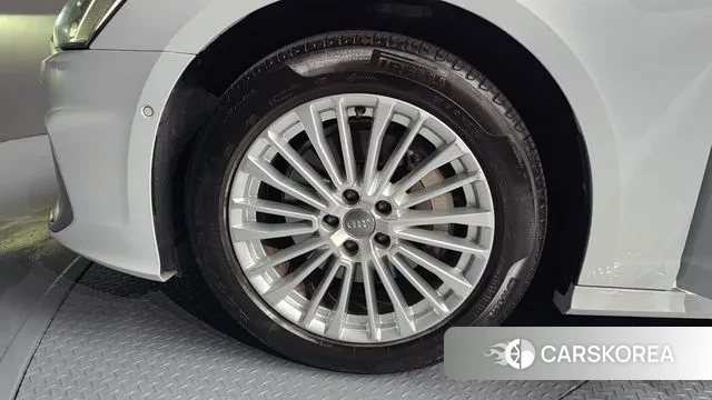 Audi A6 (C8) id 3379290 из Кореи 15