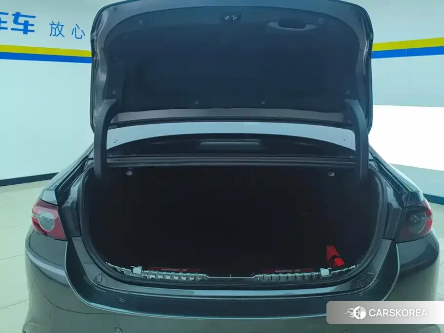 Mazda 3 id 4576499 из Китая 11