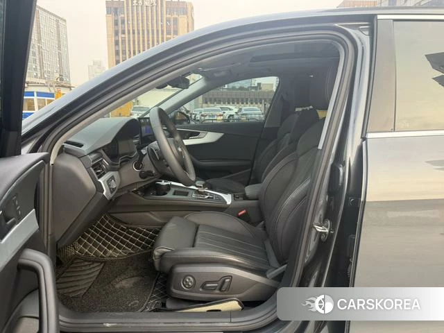 Audi A4L id 4258698 из Китая 10