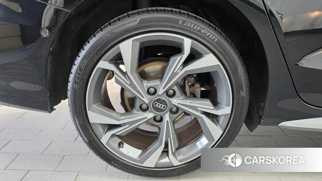 Audi A3 (8Y) id 4500158 из Кореи 25